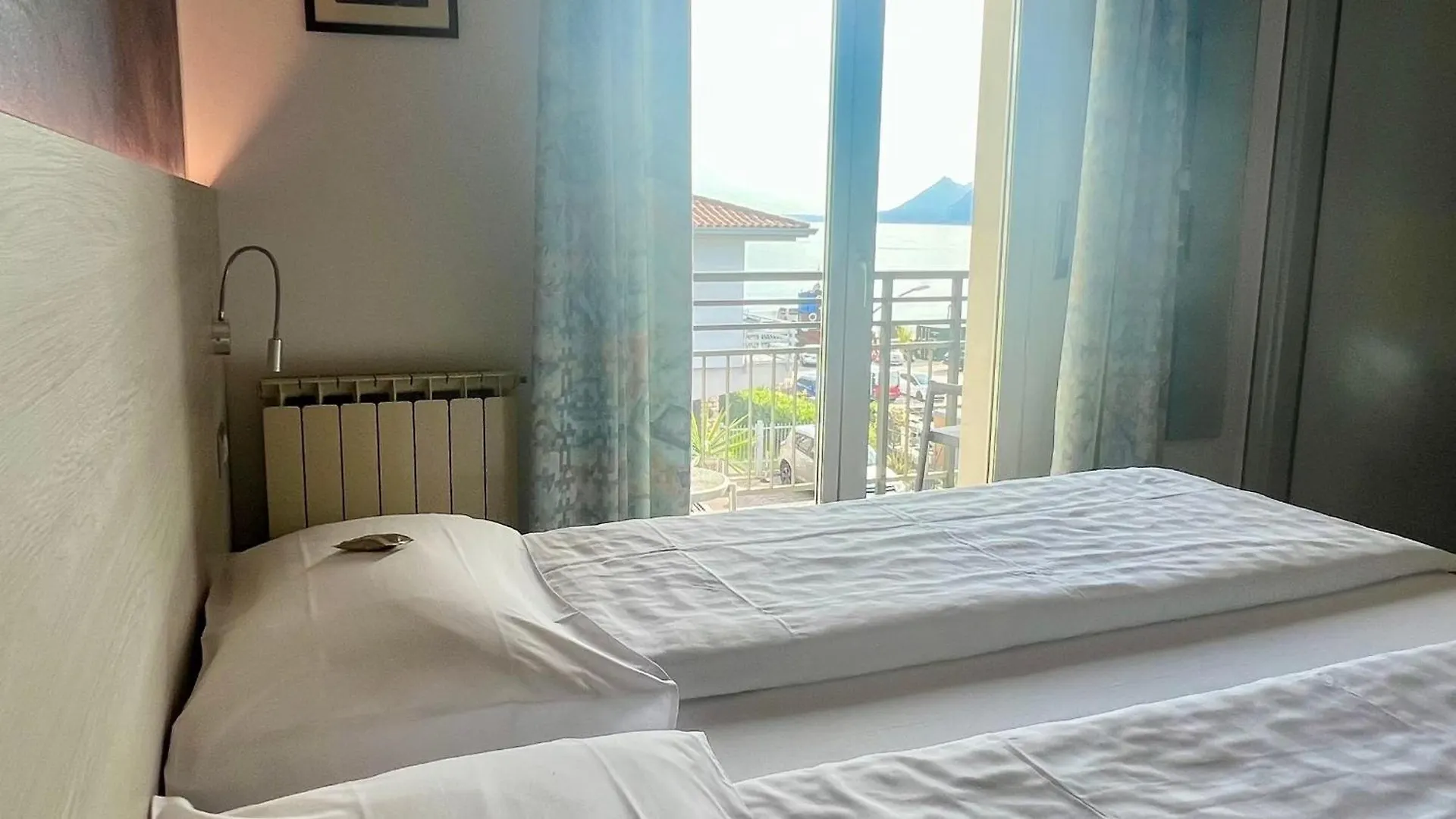 Albergo Villa Edera Malcesine 2*,  Italy