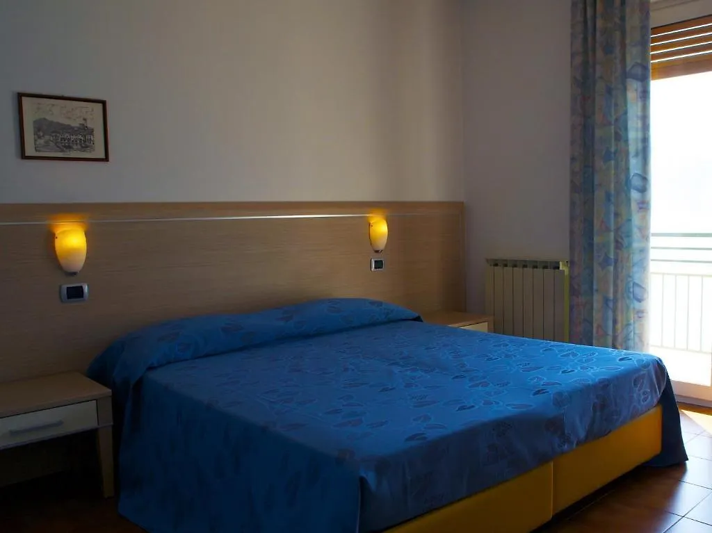 ** Hotel Albergo Villa Edera Malcesine Italy